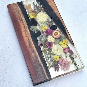 Live Edge Wood and Preserved Flower Resin Charcuterie Board, Farmhouse Decor Serving Display, Bouquet Preservation, Flower Preservation