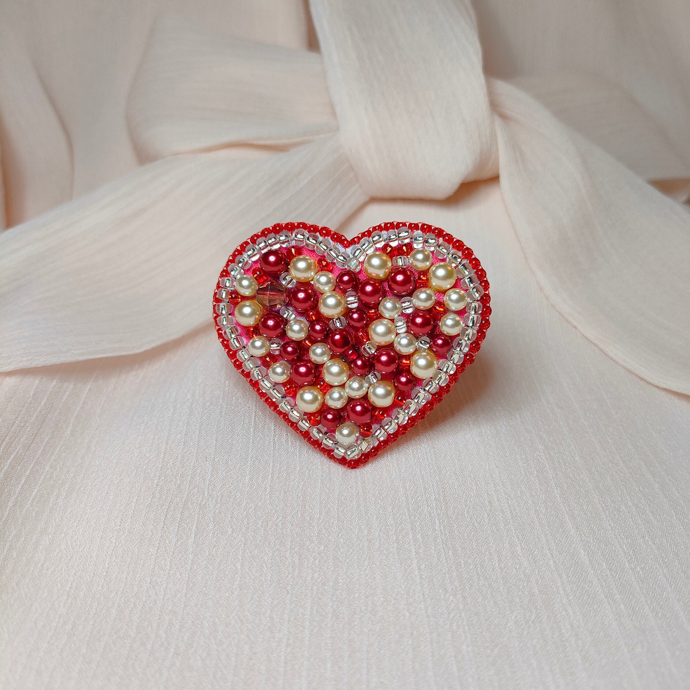 Rhinestone Red Heart Brooch Pin for Women Girl Friend Fashion Cute Crystal  Love Hearted Brooches Lapel Pins Elegant Dress Accessories Wedding  Valentine Festival Jewelry Gift for Her - Yahoo Shopping
