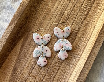 Rosie // Pendientes florales rosas // Pendientes de arcilla polimérica