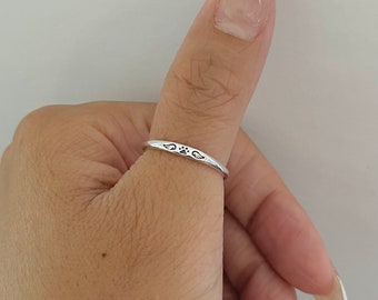Sterling silver 2MM TINY paw with angel wings band ring, dainty paw print ring, angel wings ring, silver paw print ring, silver angel wings