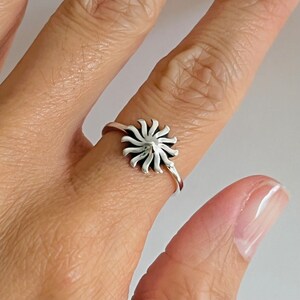 Anillo de sol de plata de primera ley, anillo de sol, anillo de sol de plata, anillo de sol delicado, anillo de plata de primera ley, sol de plata de primera ley