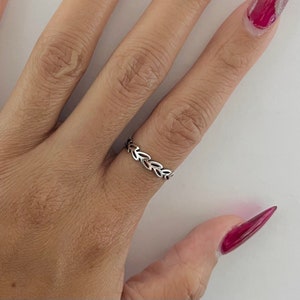 Sterling silver tiny leaves band ring, leaf ring, leaves ring, leaf band ring, silver band, silver band ring, silver leaf ring