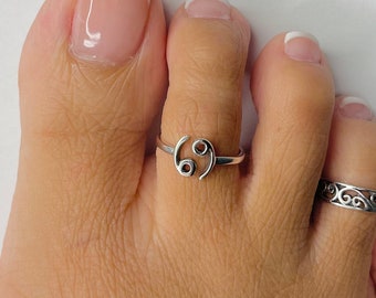 Sterling silver cancer toe ring, zodiac toe ring, astrology toe ring, horoscope toe ring, silver cancer ring, silver zodiac ring