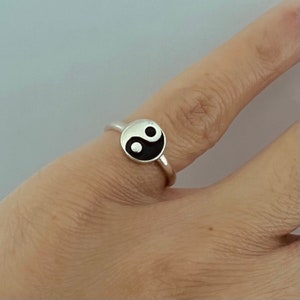 Sterling silver Yin Yang ring, yin and Yang ring, yin Yang ring, dainty ring, statement ring, silver yin and Yang ring