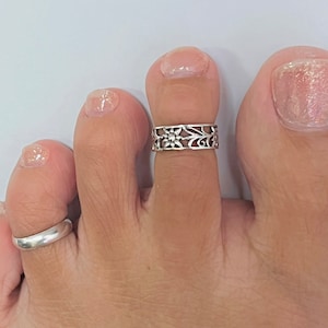 Sterling silver flower toe ring, flower midi ring, flower toe ring, silver midi ring, silver toe ring, silver flower ring