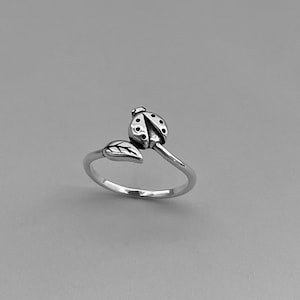 ☆TATIANA☆ Silver 925 Simple Ladybug Ring CR0494 Adorable Sterling Silver LADYBUG Ring>ladybug,ladybird Ring