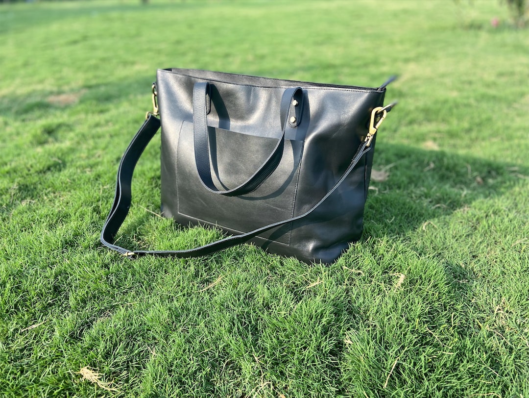 Black Leather Tote Purse Bag for Women Large Work Bag Tote Laptop Teachers Tote Ladies Handbag