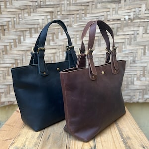 Sac fourre-tout en cuir avec doublure Sac pour ordinateur portable 13 pouces 15 pouces Sac à main en cuir de travail Sac à main marron à personnaliser pour femme Sac fourre-tout en cadeau