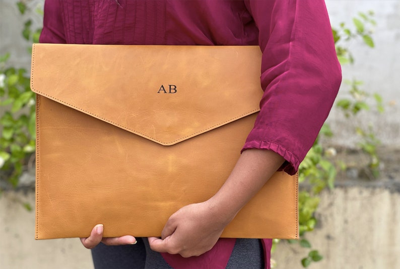 MacBook Pro / Air 13" 15" 16" leather laptop sleeve, leather laptop case, Personalized laptop sleeve, Envelope sleeve, Monogrammed gifts her image 3