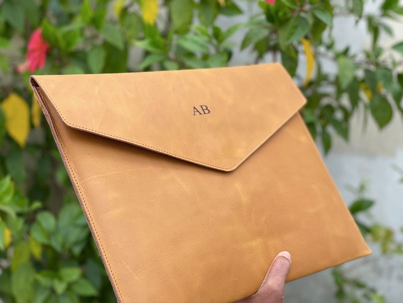 MacBook Pro / Air 13" 15" 16" leather laptop sleeve, leather laptop case, Personalized laptop sleeve, Envelope sleeve, Monogrammed gifts her image 9