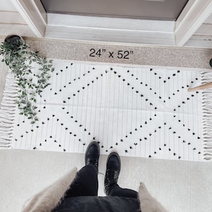 Boho Accent Rug - Boho Layer Rug - Layering Mat - White and Black Rug - Woven Layering Rug - Outdoor Rug - Farmhouse Porch - Modern Rug