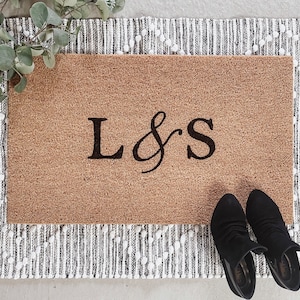 Simple Monogram Door Mat | Wedding Gift | Gift Wedding Couple Unique | Custom Initials | Elegant Monogram Doormat | Housewarming Gift