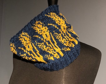 Wave The Wheat Cowl Knitting Pattern