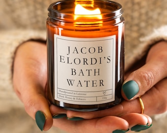 Jacob Elordi's badwater, ruikt naar beroemdheid gepersonaliseerde kaars, Saltburn cadeau voor vriend, heden, aangepast cadeau, grappige boodschap kaars