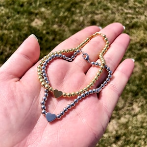 Dainty bracelet with heart