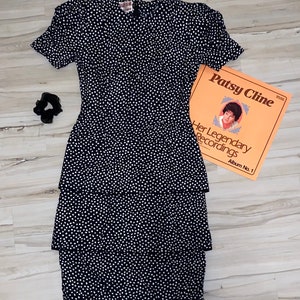Vintage 60’s (size 4) “Maggy London” Polka-Dot Dress