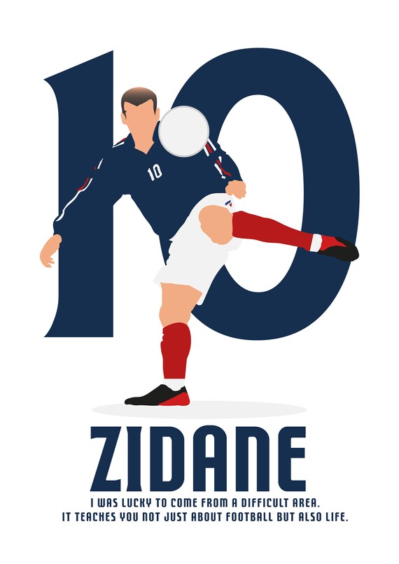 Zinedine Zidane détient le trophée de la coupe du monde après une