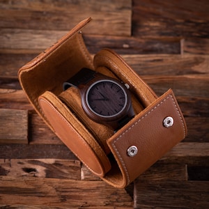 Cadeaux personnalisés pour garçons d'honneur, cadeau homme, cadeau mari, cadeau d'anniversaire pour lui, cadeau montre homme pour homme, montre en bois avec boîte à montre en cuir image 7