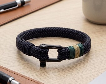 Paracord Shackle Bracelet: Unisex Friendship Jewelry