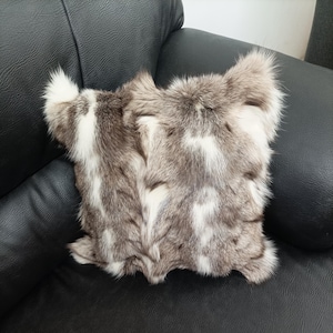 Real  Fox fur pillow , natural color,Home warmer