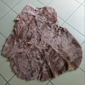 Real Muton fur skin, soft fur for floor rug.