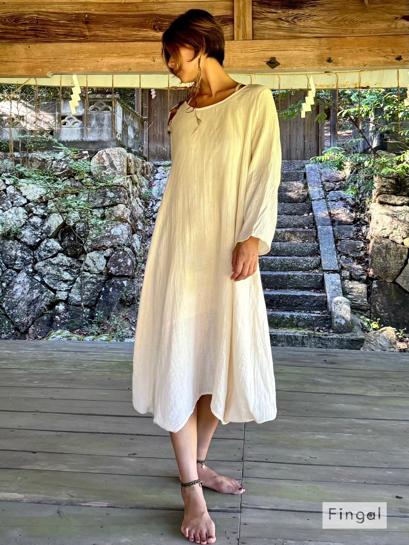 velvet wedding guest dresses Double V-Neck Dress with Lotus Leaf Hem Floral Crew Neck Long Cỡ:XL Rhinestone Embellished