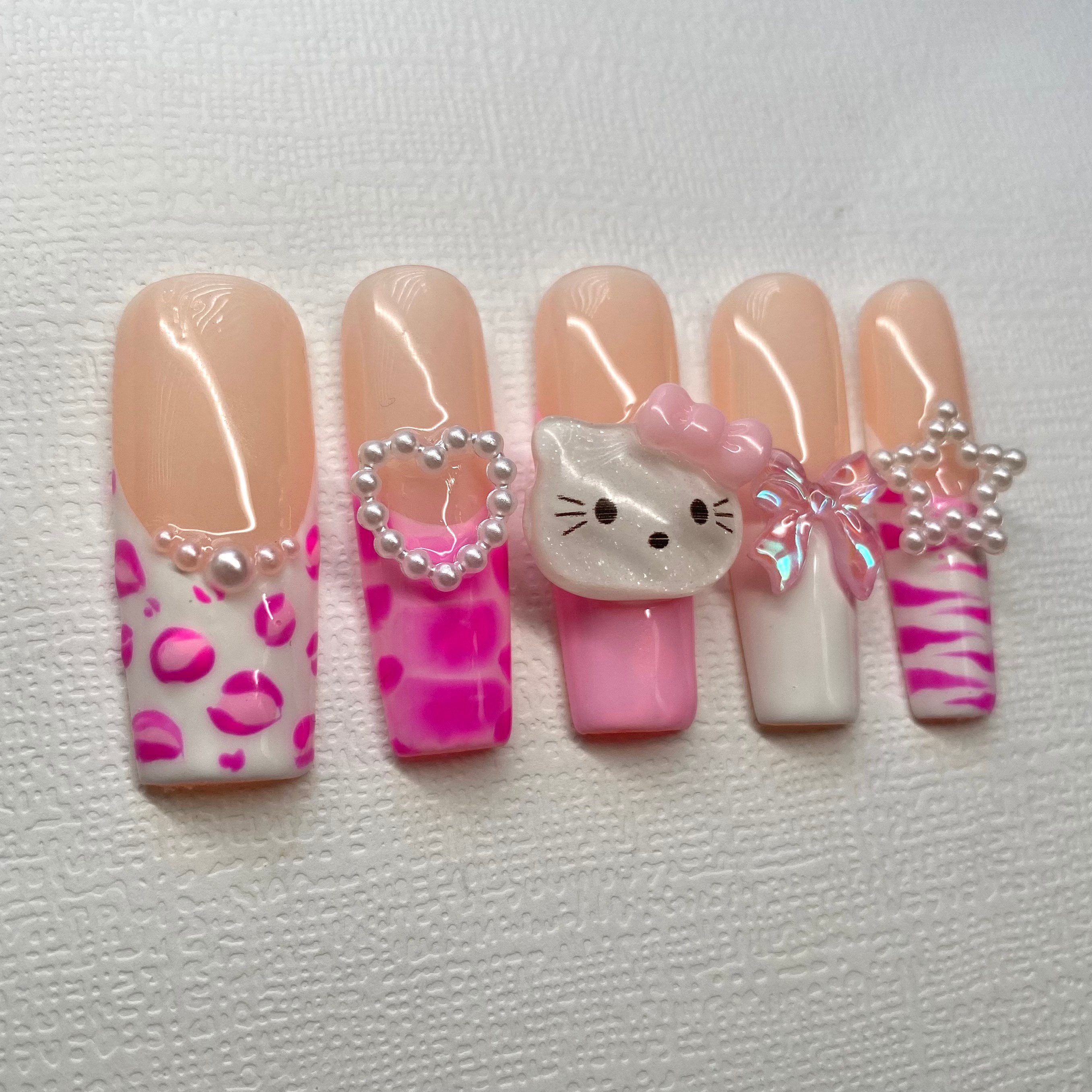 Hello Kitty Nails With 3d Bow