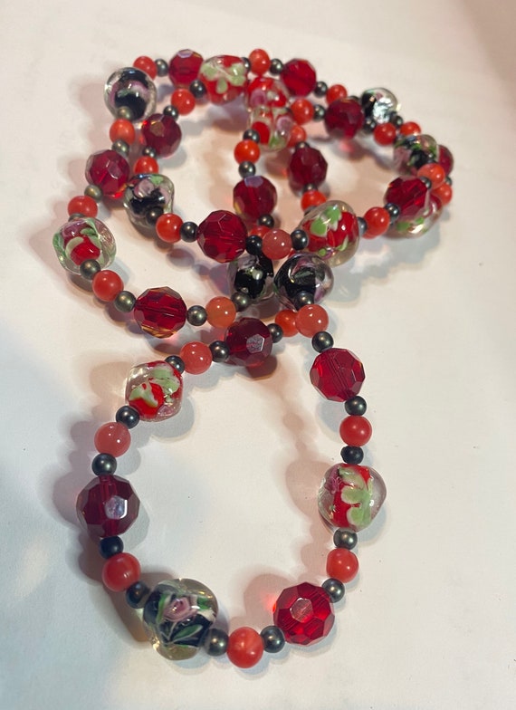 Vintage Red and Black Glass Beaded Necklace