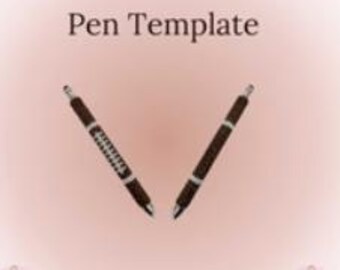 Puede incluir: Dos bolígrafos marrones con un diseño de pedrería con temática de fútbol. El texto "Football Rhinestone Pen Template" se muestra encima de los bolígrafos. Las palabras "PATTERN ONLY" están en la parte inferior de la imagen.