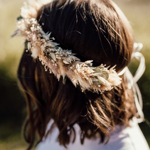 Boho Flowercrown in beige,creme, weiß, Blumenkranz, Haarkranz, Blumenhaarkranz, Tiara, Trockenblumen, dried flowers, Hochzeit, Shooting, JGA Bild 2