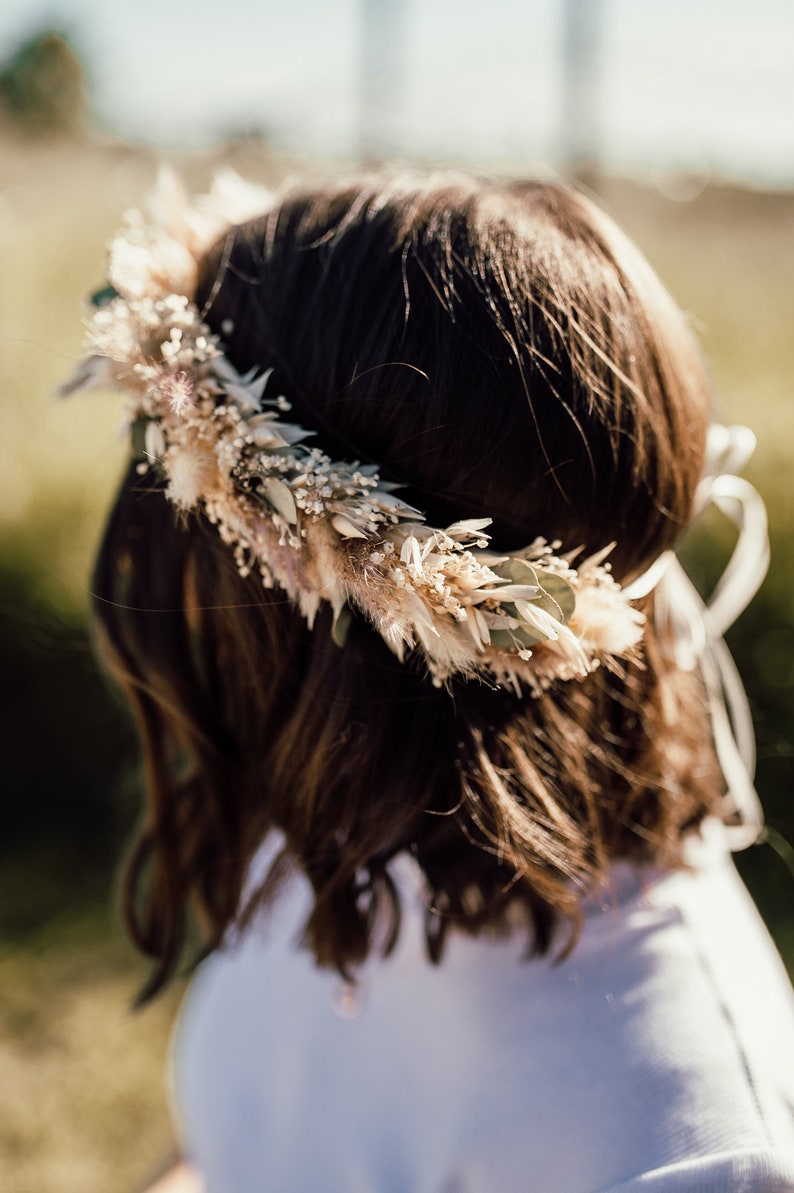 Boho Flowercrown in beige,creme, weiß, Blumenkranz, Haarkranz, Blumenhaarkranz, Tiara, Trockenblumen, dried flowers, Hochzeit, Shooting, JGA afbeelding 2