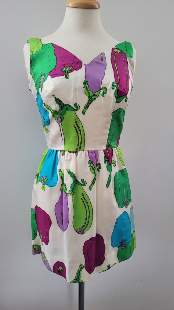 1960s vintage novelty veggie print dress designed 