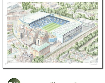 Puede incluir: Una ilustración de acuarela de Stamford Bridge, el hogar del Chelsea Football Club, en Londres, Inglaterra. El estadio se muestra desde una perspectiva aérea, con el campo y las gradas visibles. El vecindario circundante también se representa, con casas y árboles.