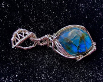Labradorite pendant