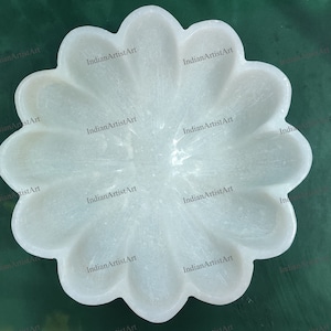Handmade White Marble Ruffle Bowl: Floral Edge Decor (6&quot; Diameter)
