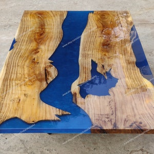 Tablero de mesa de madera de acacia epoxi: diseño de río de resina hecho a mano