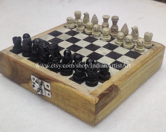 Christmas Gifts / Wooden Chess Game / Chess for Him / Gifts for Mom / Travelling Chess Board in wood / Indian Chess Set for Gift / Chess Set
