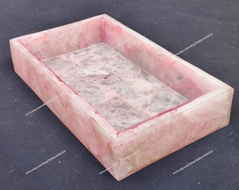 Handskuren bricka i rosa rosenkvarts: Soffbord och badrumsdekor