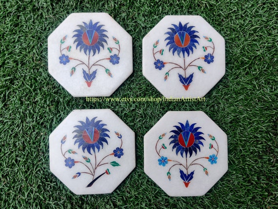 ラピスラズリの花模様の大理石コースター：インドの手作り象嵌細工