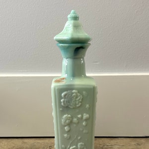 VINTAGE Jim Beam Liquor Decanter Bottle Jadite Green Blue Milk Glass 1972