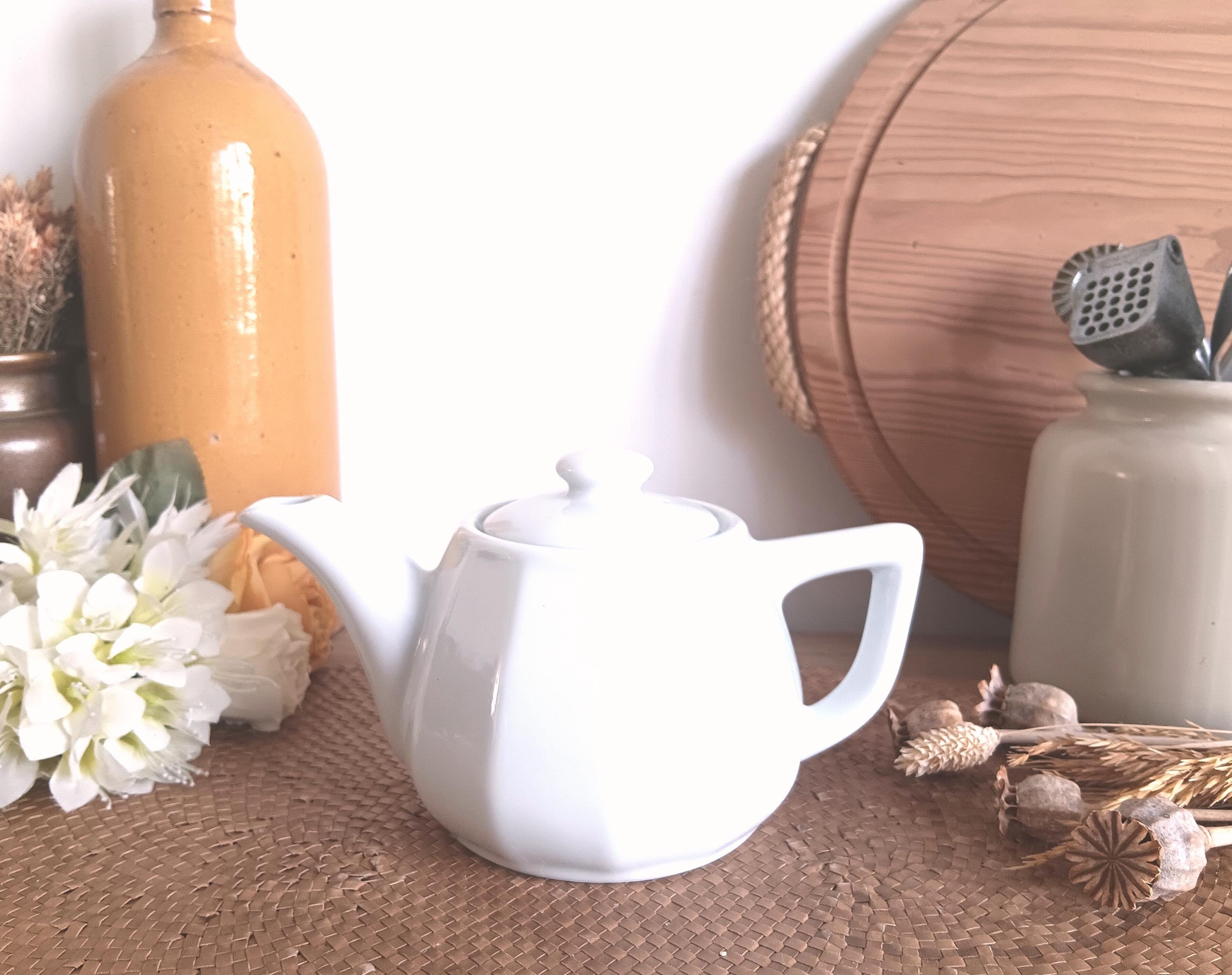 Grande Théière Vintage Apilco En Porcelaine Blanche - Modèle Français Ancien