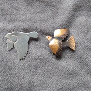 Birds In Flight - 2 Vintage Scatter Pins - Copper & Silver Tone