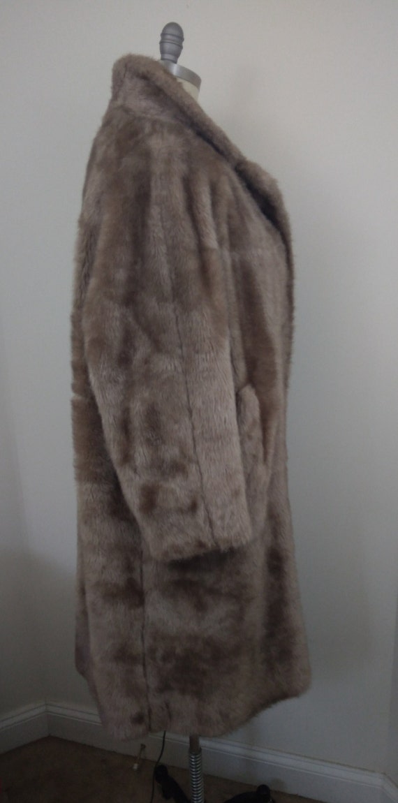 Vintage Honey Blonde Long Faux Fur Coat - L / XL … - image 7