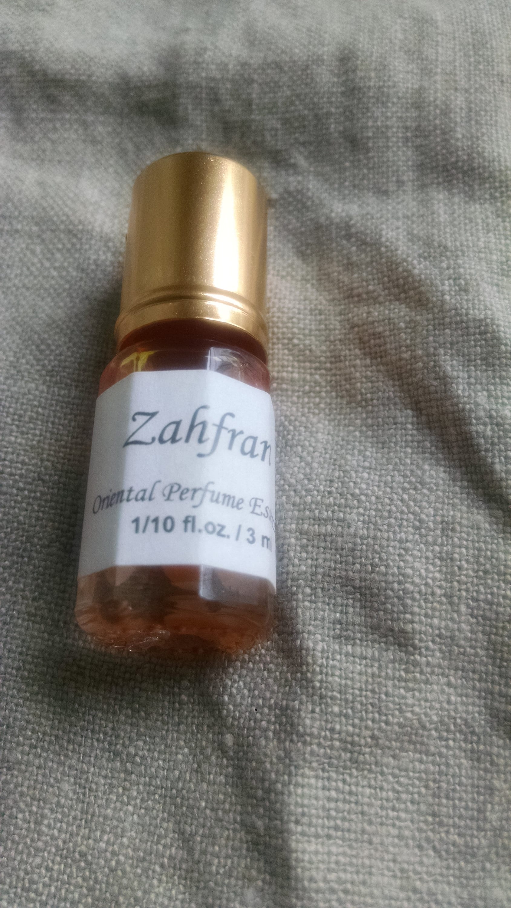 Madini Zahfran Perfume Oil Attar - Etsy.de