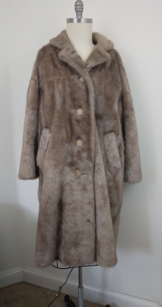 Vintage Honey Blonde Long Faux Fur Coat - L / XL … - image 10