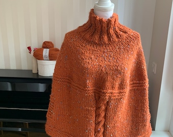 Poncho pour dames « Rust », tricoté à la main