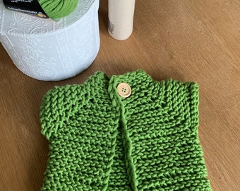 Gilet bébé en laine mérinos tricoté à la main