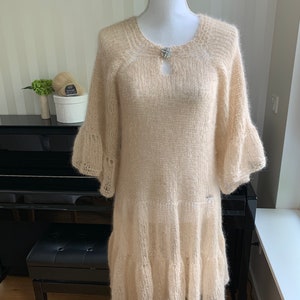 Robe à sequins en mohair « Glitter Sand » tricotée main