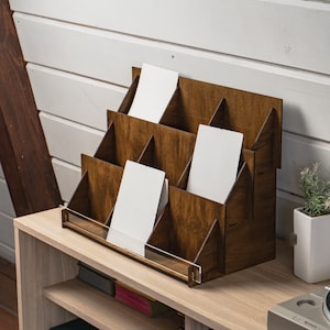Displayrek voor wenskaarten, displaystandaard voor wenskaarten, displaystandaard voor ansichtkaarten, displaystandaard voor ansichtkaarten, planken voor wenskaarten, stickerstandaard