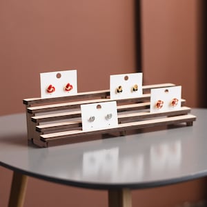 Soporte de madera para tarjetas de aretes, Exhibidor de aretes en forma de tarjeta, Exhibidor de aretes al por menor, Exhibidor de aretes en niveles, Organizador de aretes, Estante para tarjetas de aretes